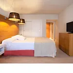 Hesperia Hotel