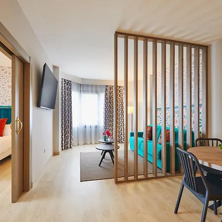 Hotel Hesperia 4*